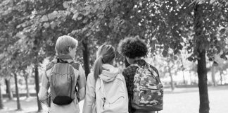 Menores invisibilizados: menores sin derechos Menores